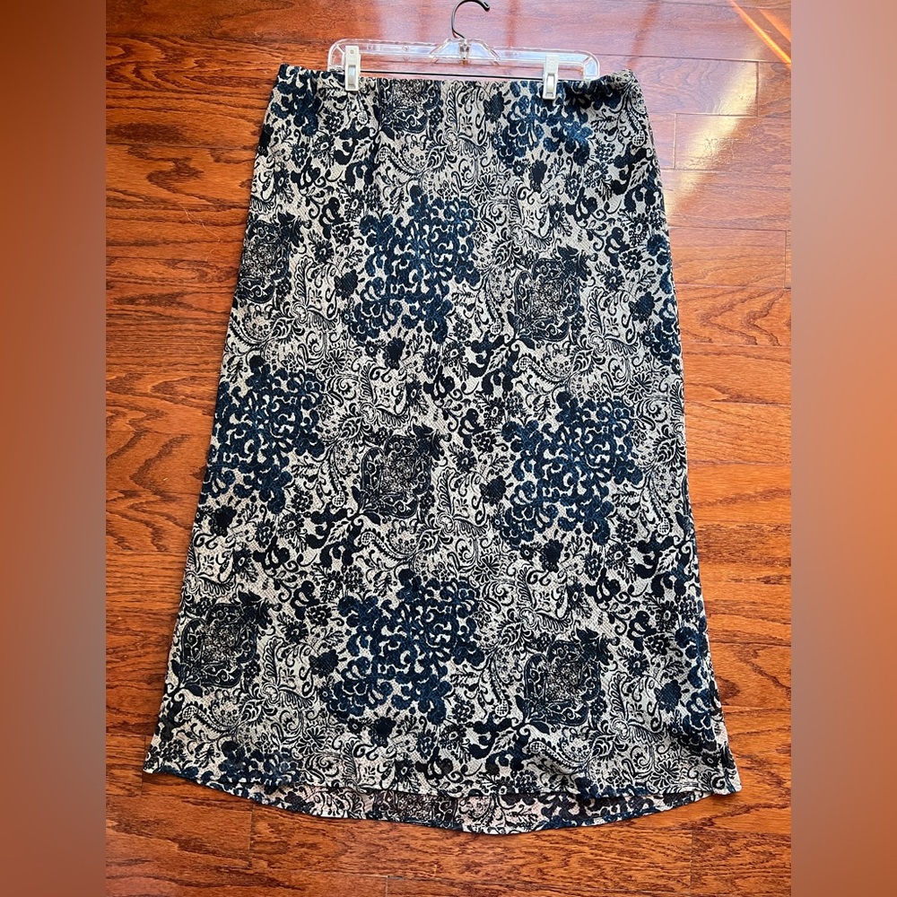 Cato Black and Cream Floral Midi Skirt Size 14/16W